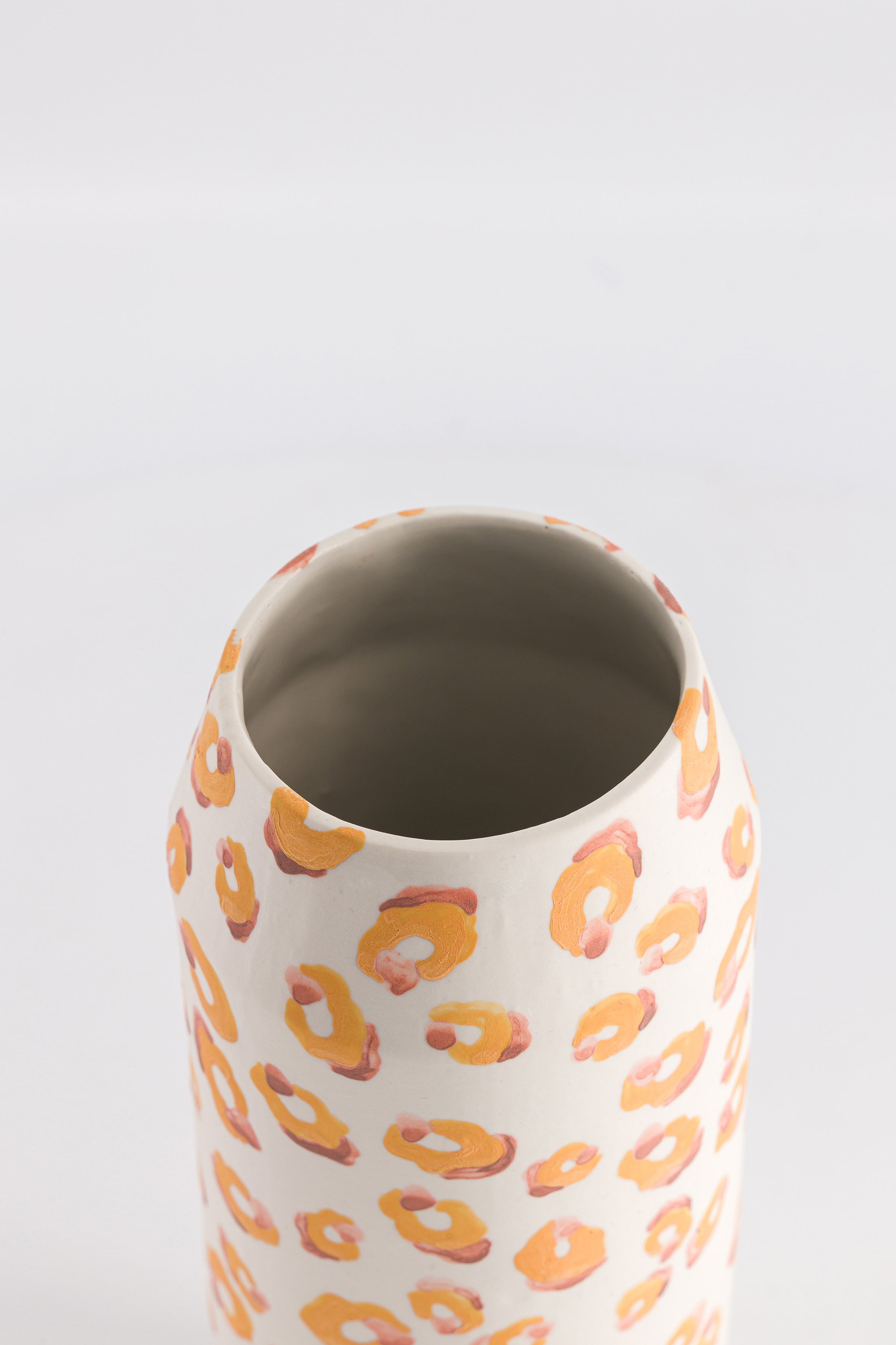 Vase haut motif léopard jaune et rose - ALMA