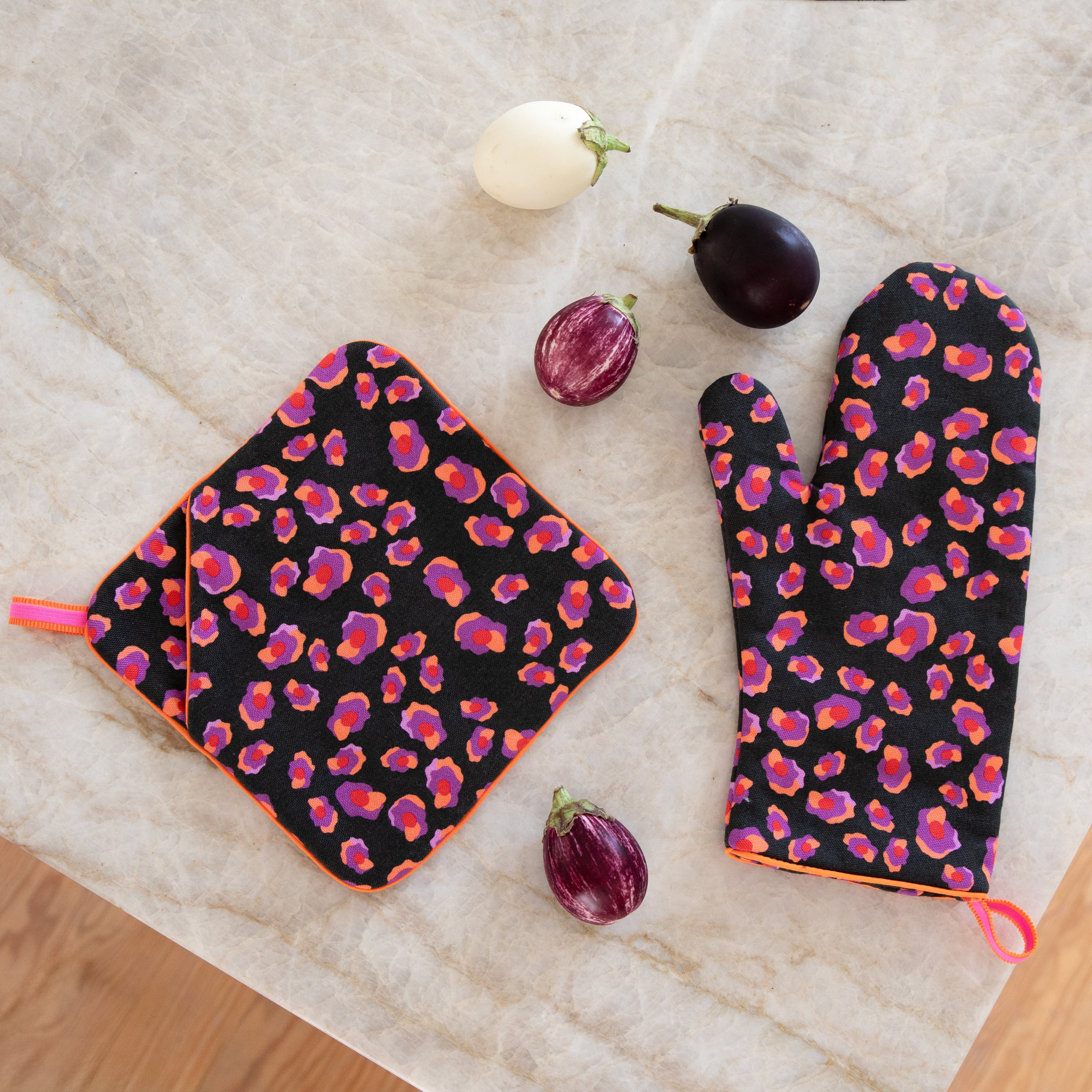 Gant + Manique de cuisine motif léopard noir