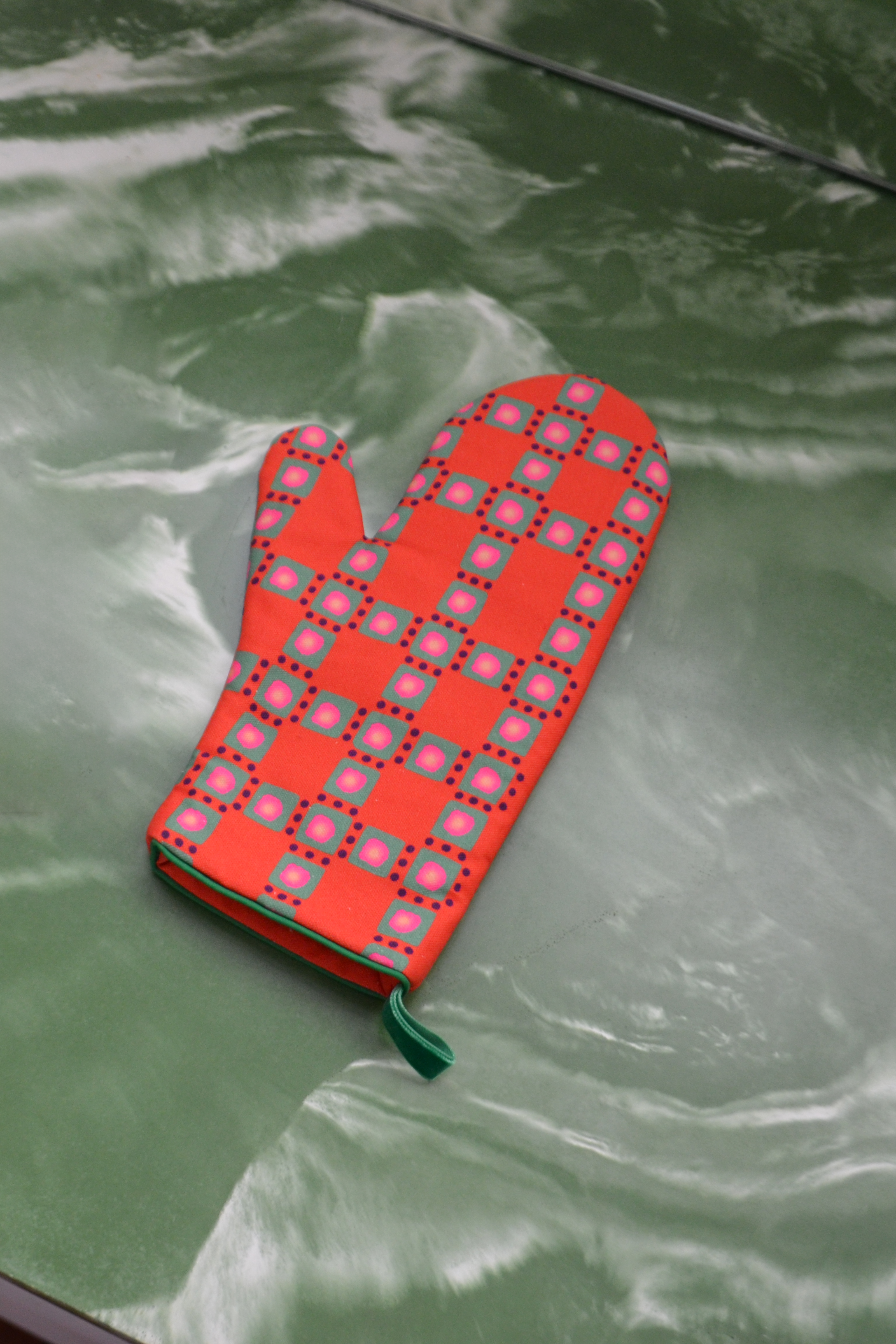 Gant cuisine motif vichy vintage rouge