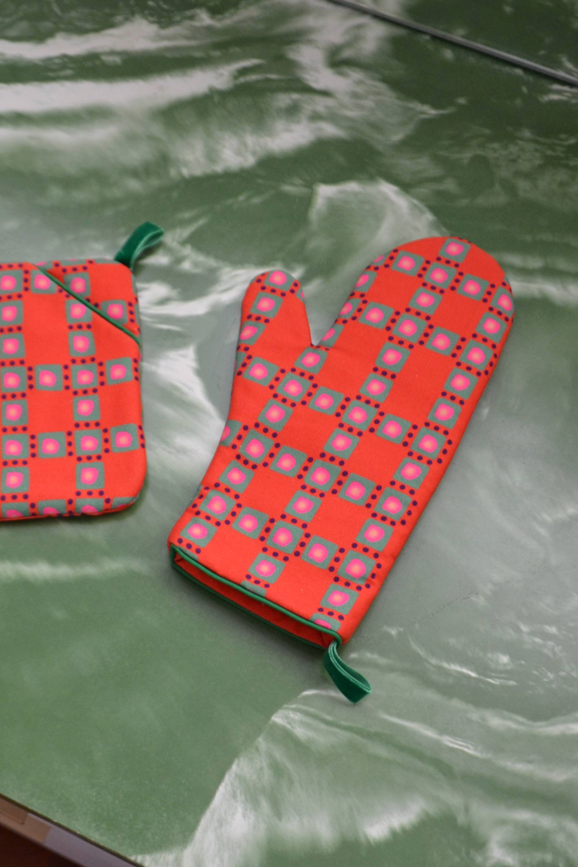 Gant cuisine motif vichy vintage rouge