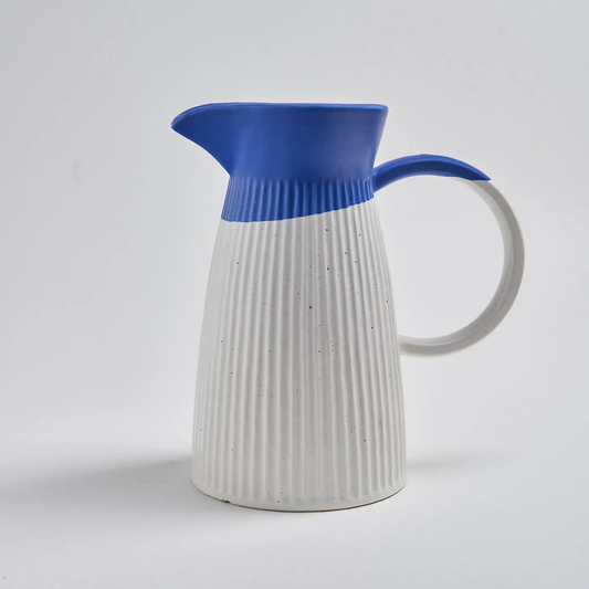 Carafe blanche et bleu en grès made in Portugal