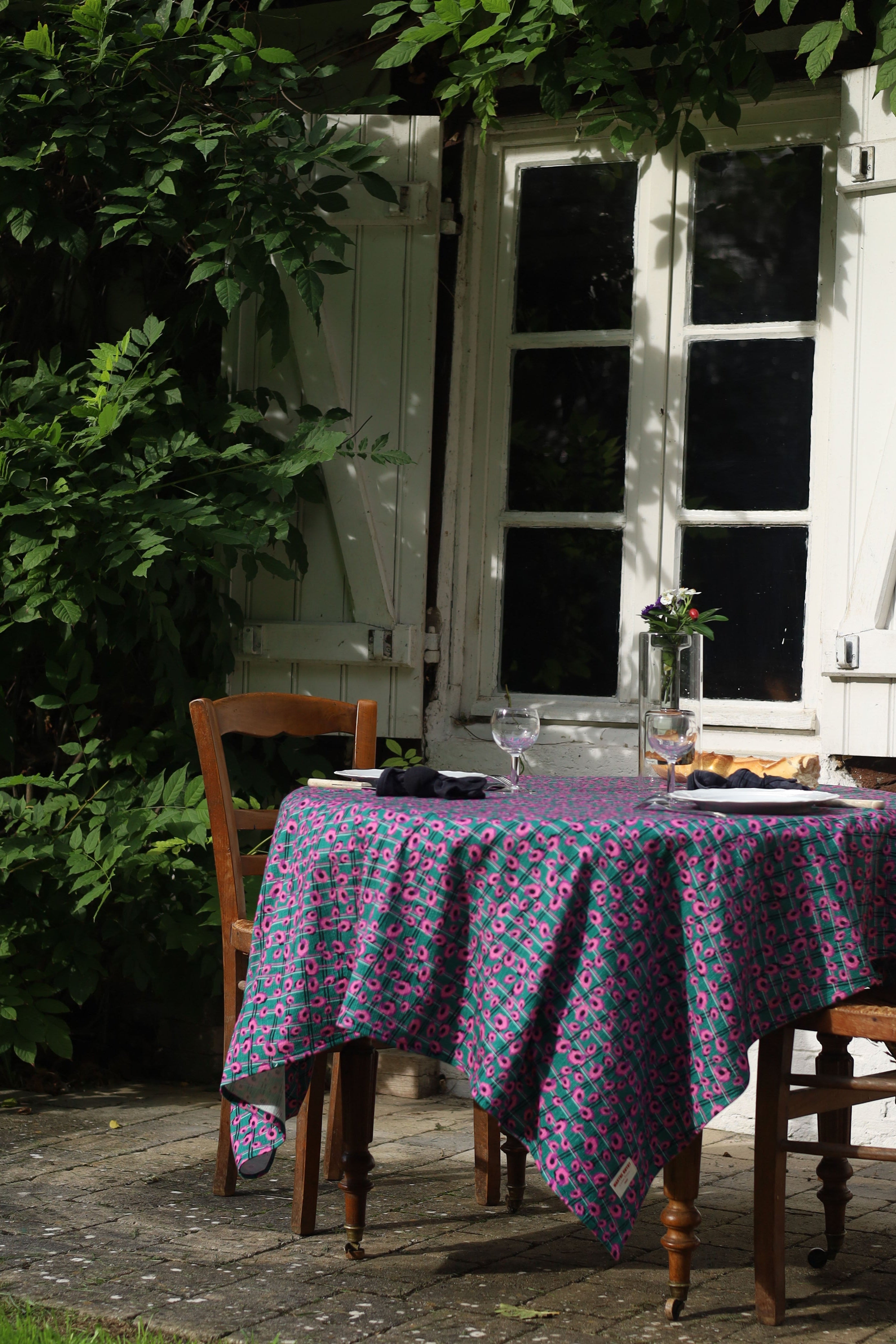 Nappe verte motifs fleurs et carreaux - Violette